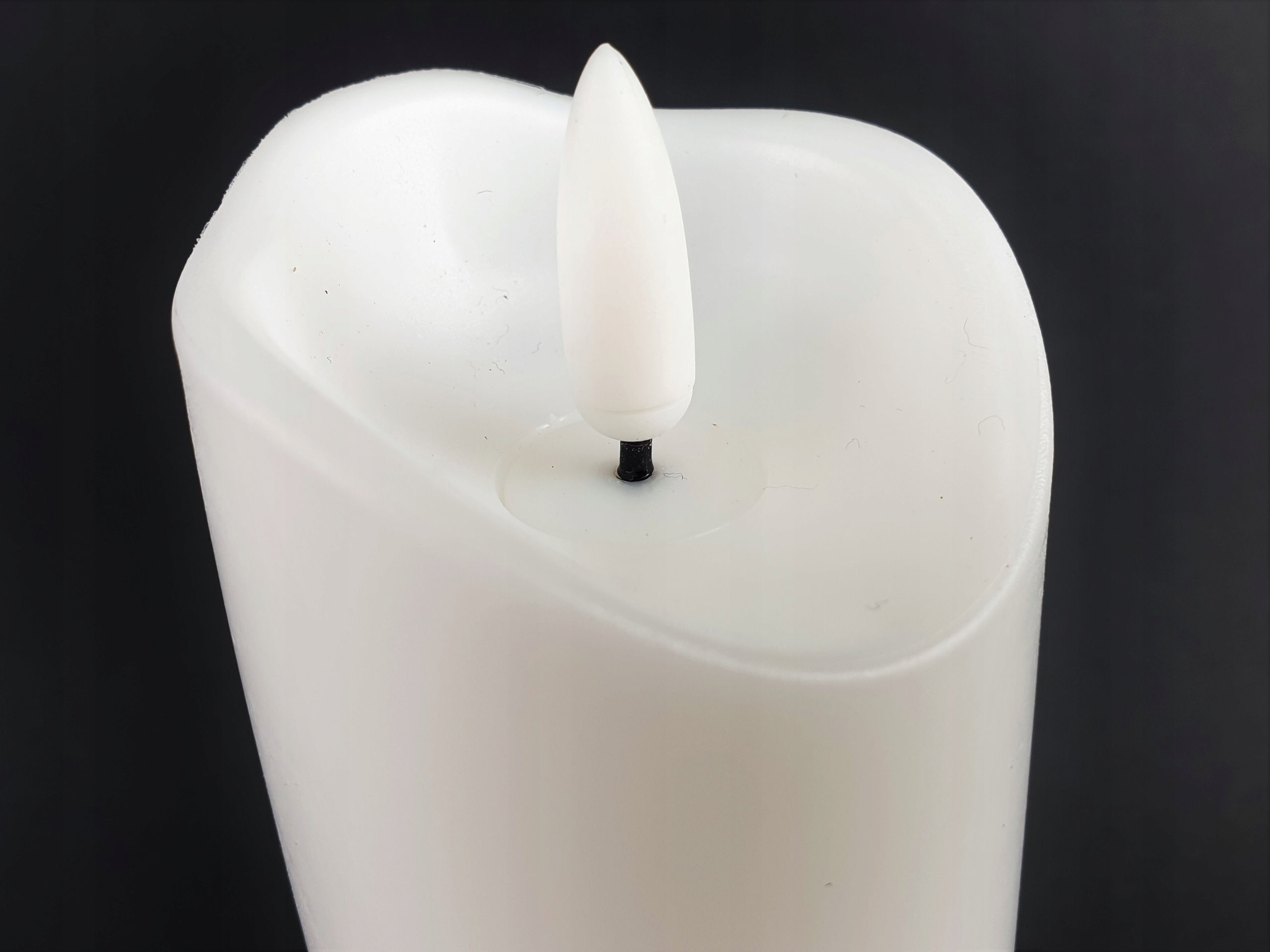 Świeca LED z efektem płomienia Cortina 12,5 cm - obrazek 10