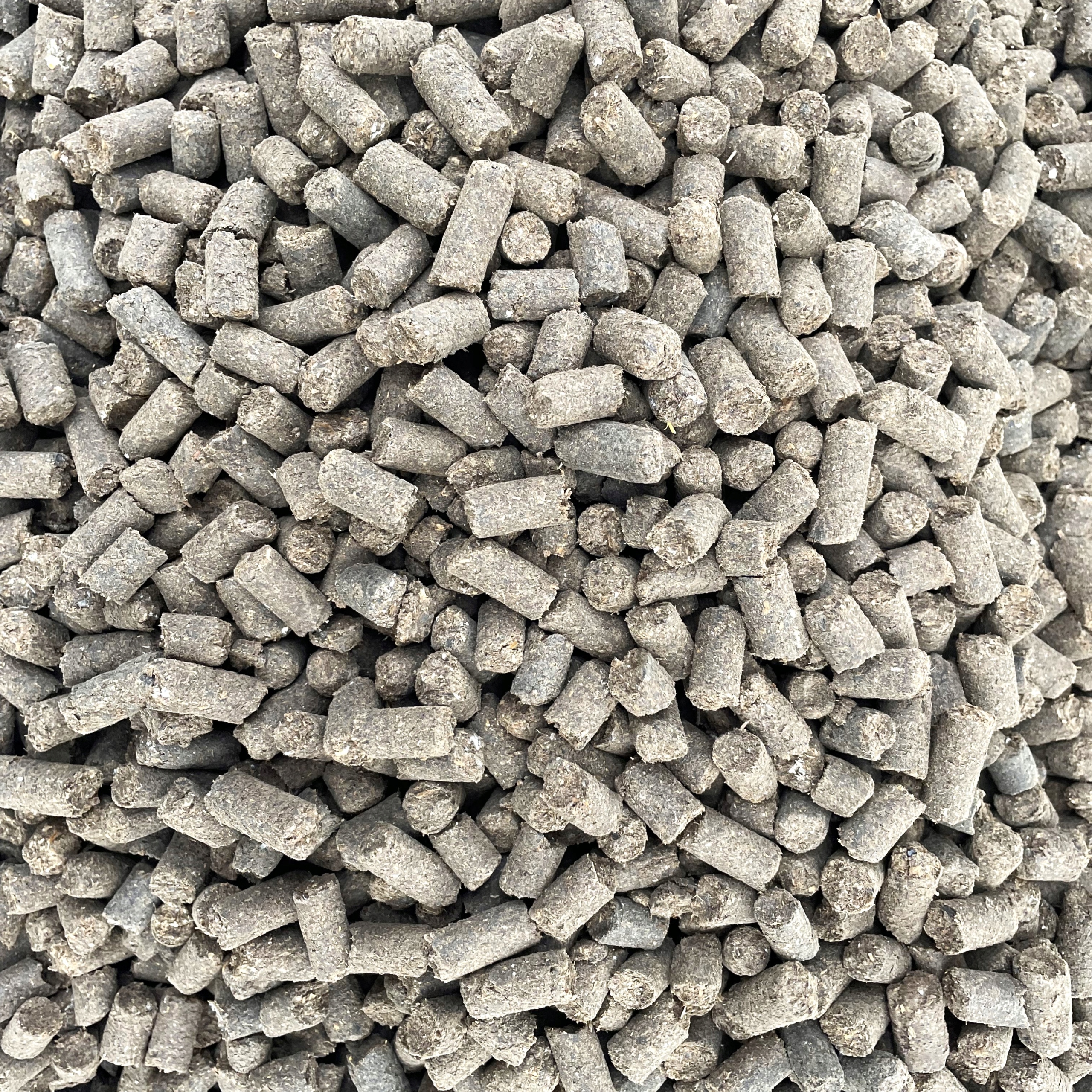 Nawóz organiczny, naturalny Zrębkor granulat 25 kg 40 l - obrazek 5