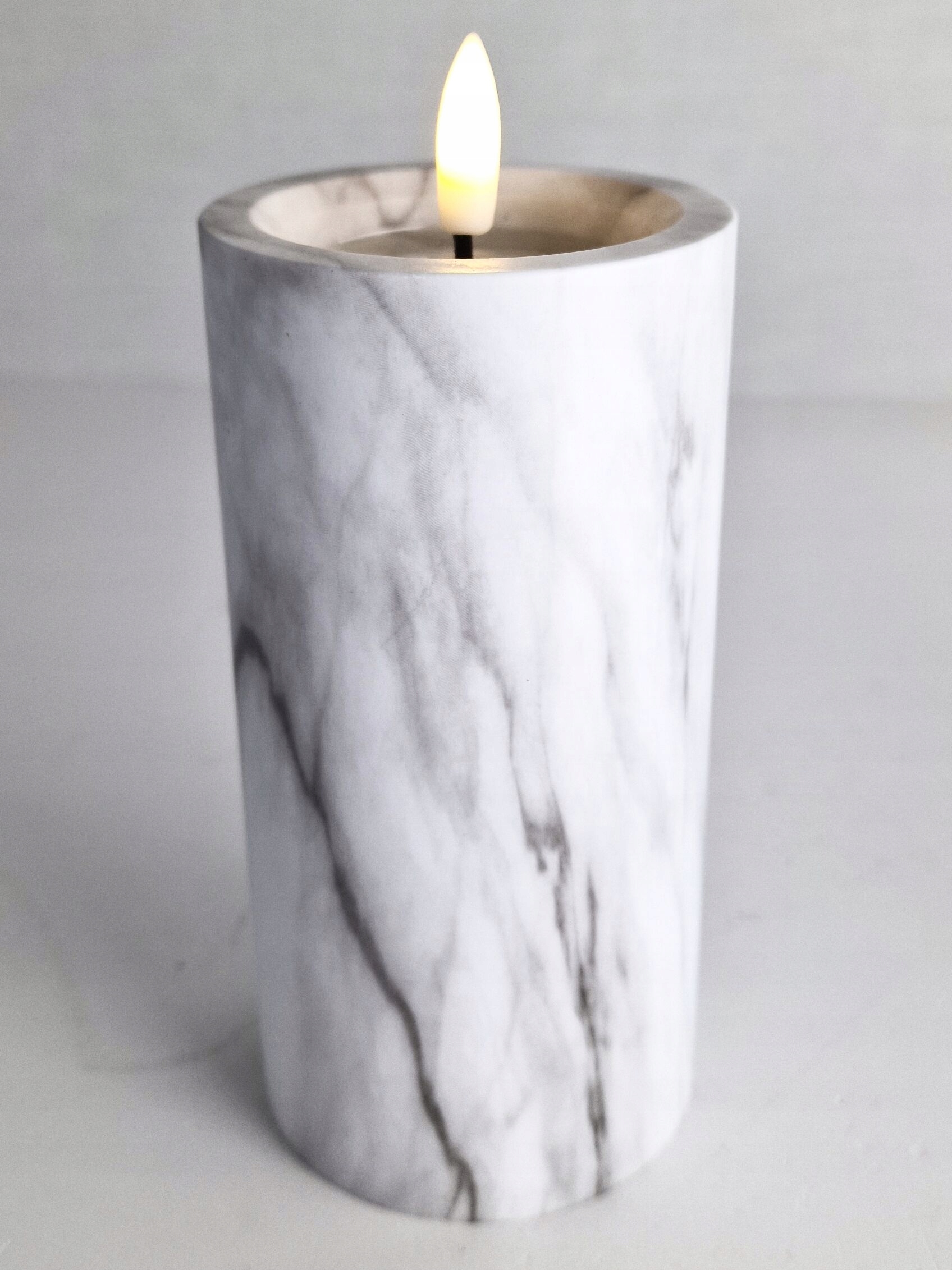 ŚWIECA LED 15cm na baterie biały marmur - obrazek 2